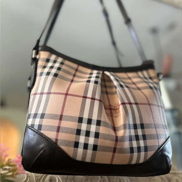 Burberry Haymarket Check Coated Canvas Crossbody Bag Excellent Condition - Picture 7 of 17